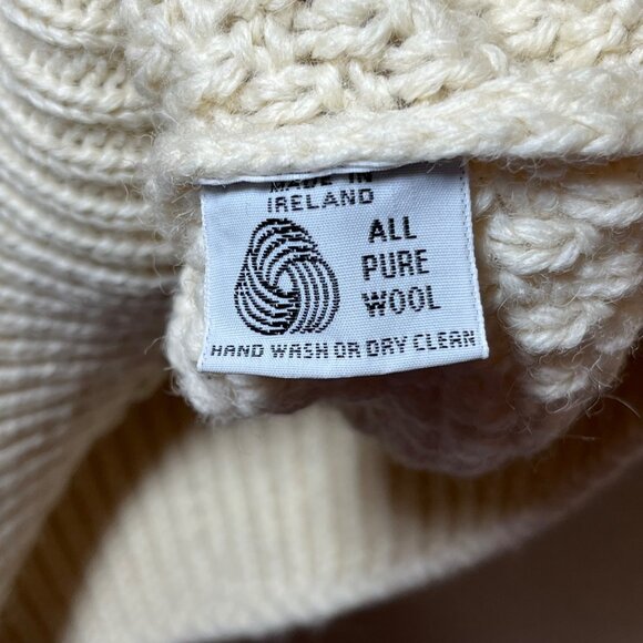 L.L. Bean Vintage Womens Cable Knit Sweater Medium wool Made In Ireland Cream - Picture 10 of 12